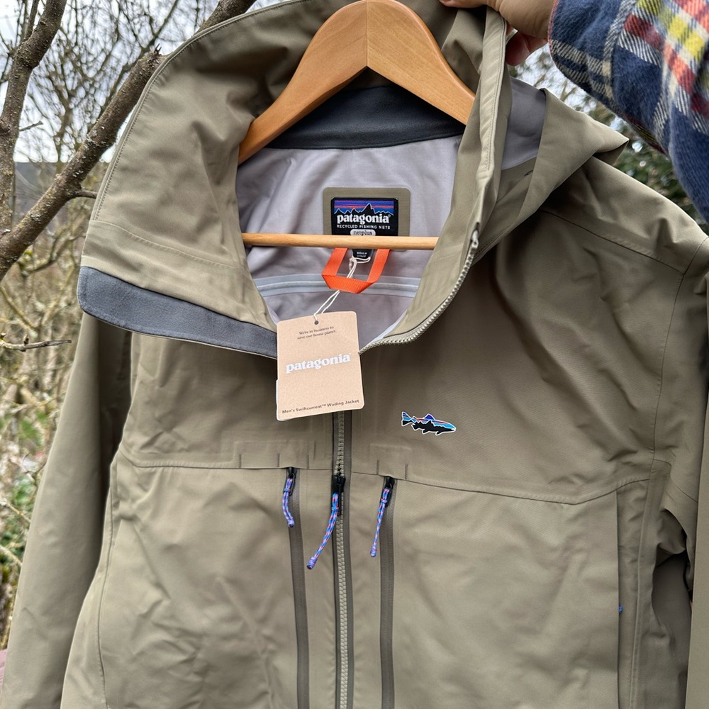 NWT! Patagonia Men's Swiftcurrent Wading Jacket